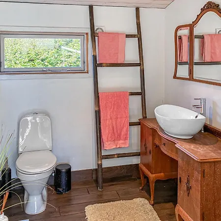 Pet Friendly In Faxe Ladeplads With Wifi Fakse Ladeplads