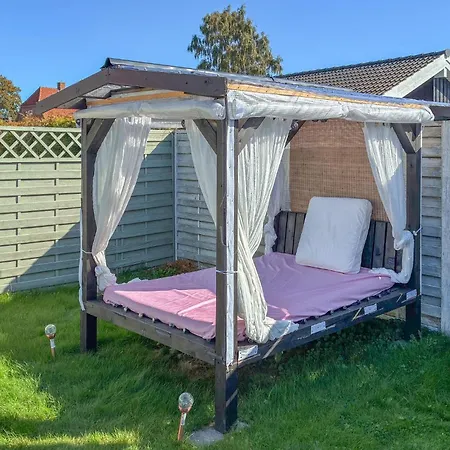 Pet Friendly In Faxe Ladeplads With Wifi Feriehus