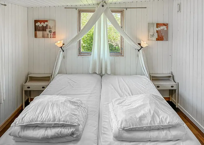 Pet Friendly In Faxe Ladeplads With Wifi Feriehus *