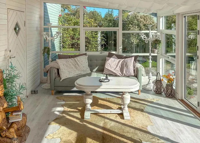 Pet Friendly In Faxe Ladeplads With Wifi Fakse Ladeplads