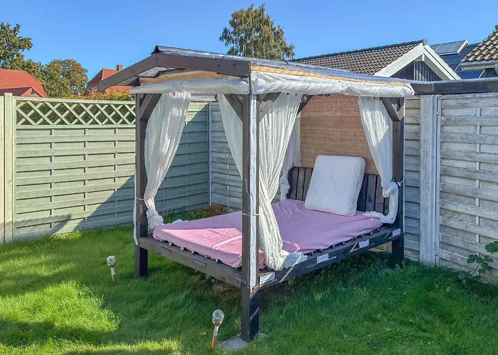 Pet Friendly In Faxe Ladeplads With Wifi Feriehus